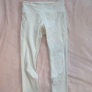 White lululemon leggings